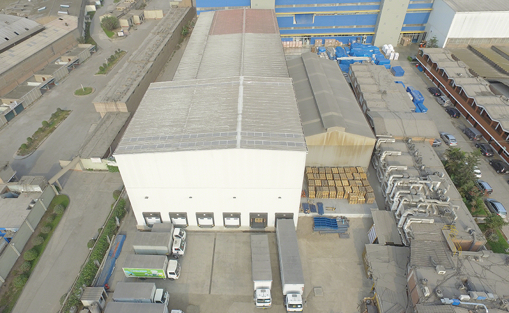 Mecalux propuso la construcción de un nuevo depósito autoportante de 475 m², mide 16 m de altura y permite almacenar 780 pallets